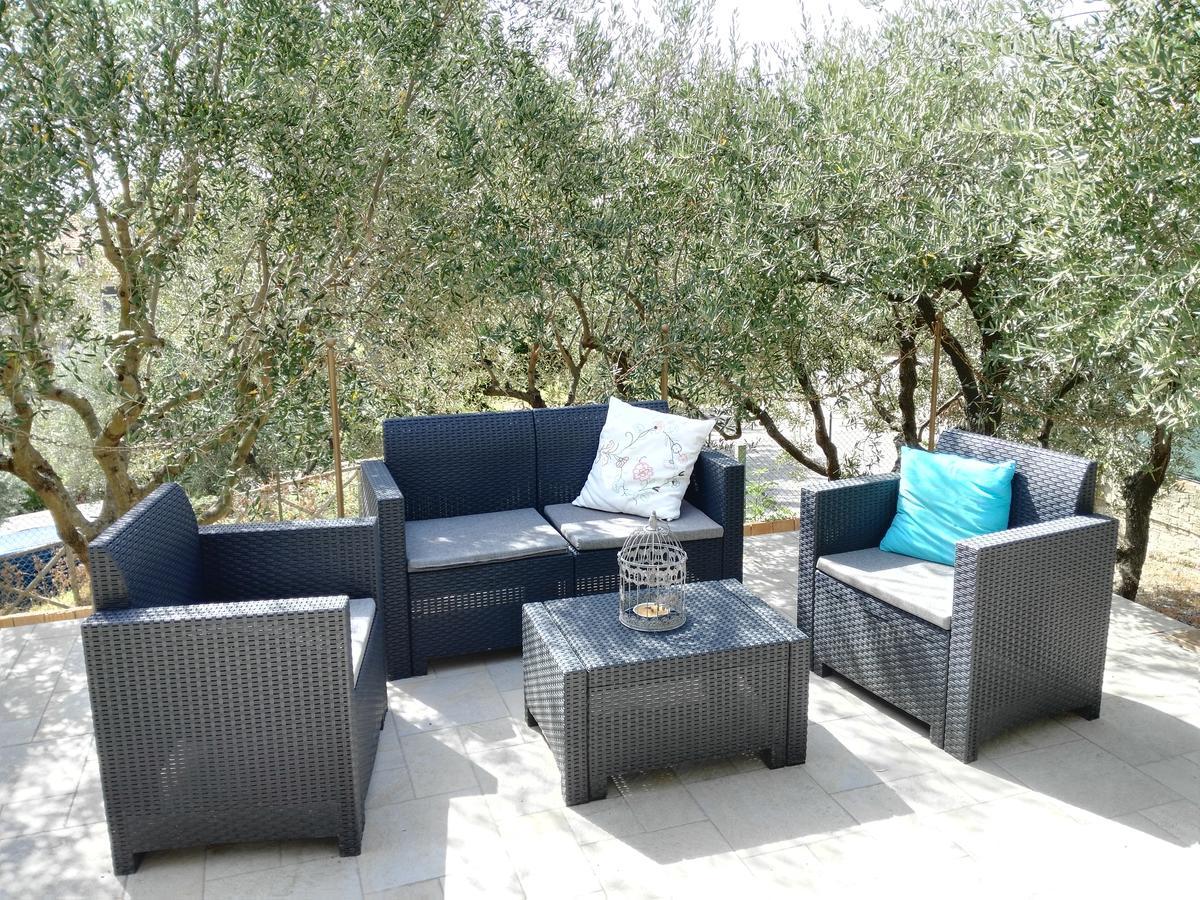 B&B Le Dive Ostra Bagian luar foto